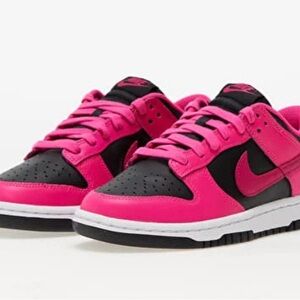 Nike Kids Sneakers in Pink and Black